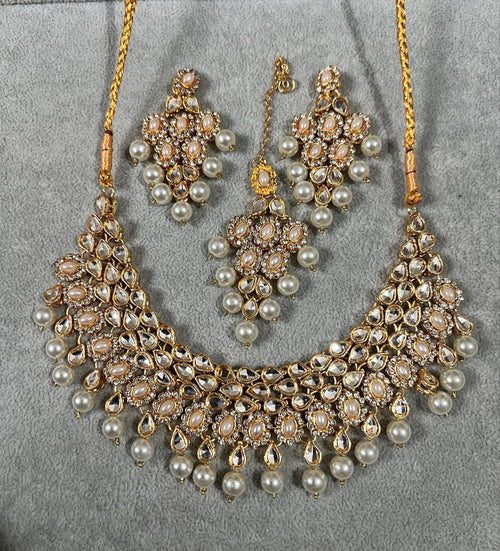 Choker Necklace set with earrings and tikka