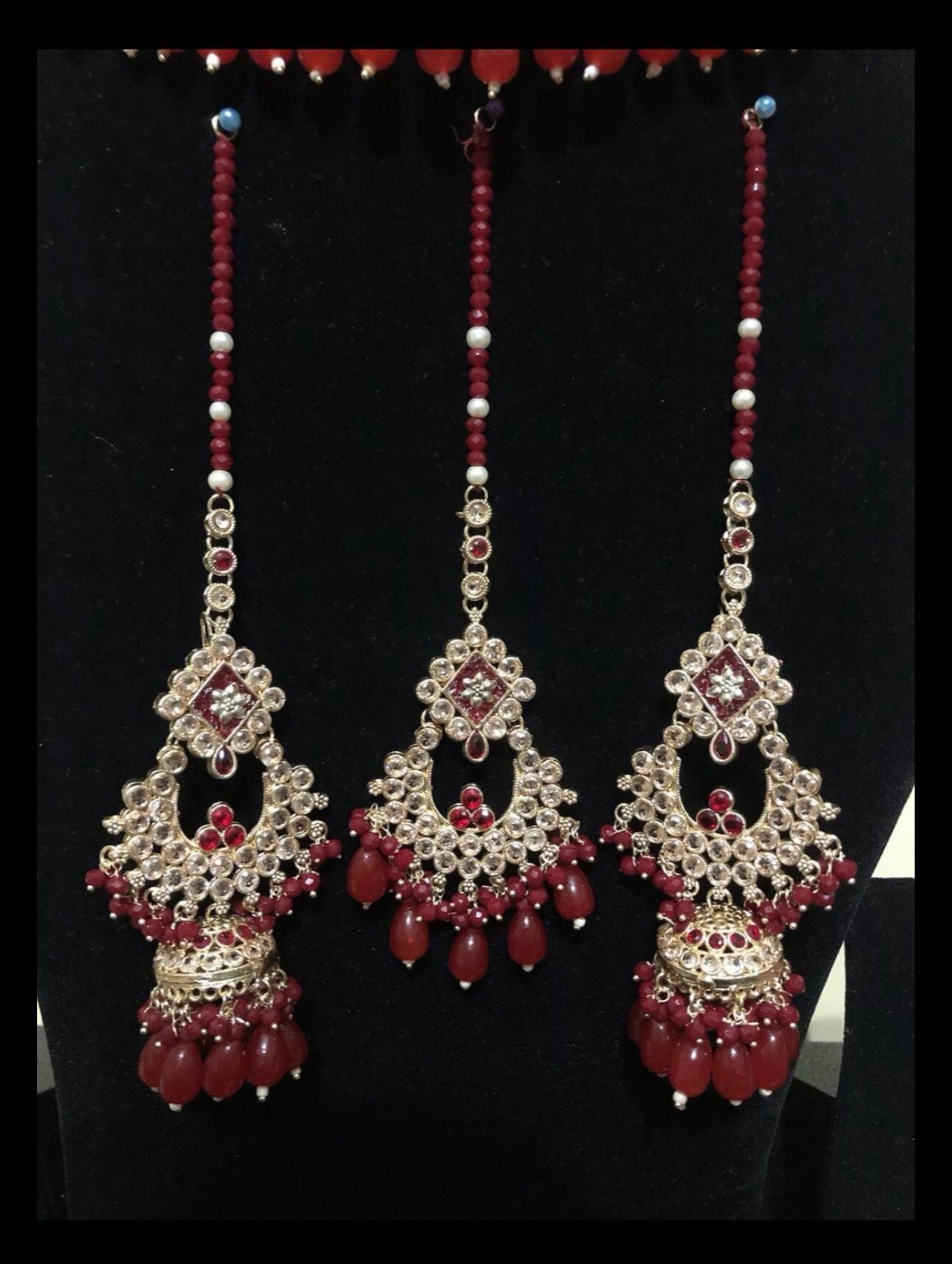 Heavy Kundan Pearl Choker Set with Jhumkay & Tikka – Maroon / Light Pink