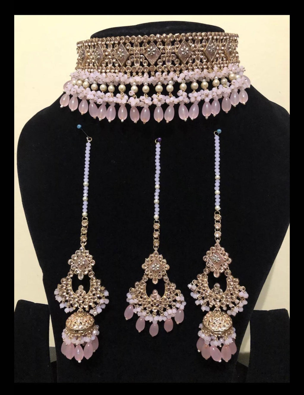 Heavy Kundan Pearl Choker Set with Jhumkay & Tikka – Maroon / Light Pink