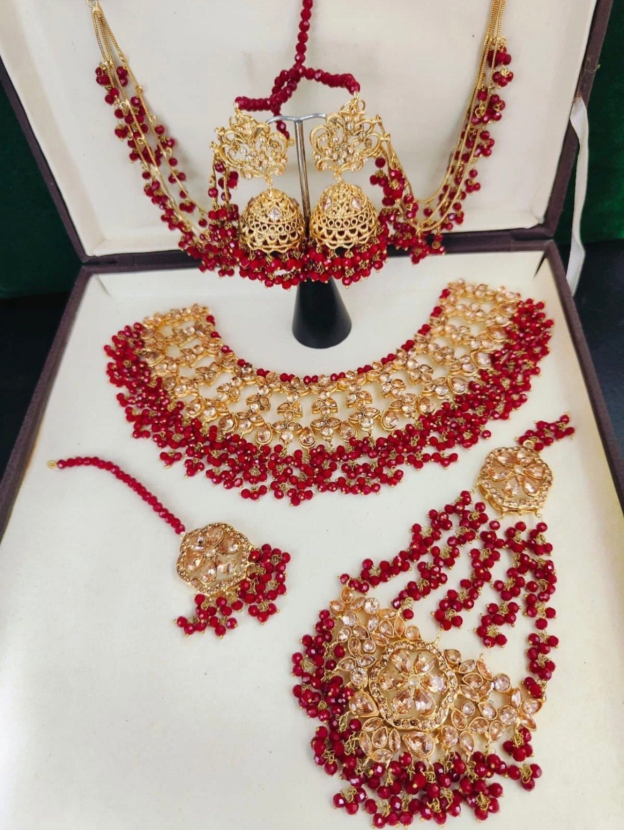 Luxury Kundan Bridal Jewellery Set – Necklace, Jhumkas with Saharay, Tikka & Jhumar